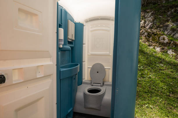 Portable Toilet Options We Offer in Williamsburg, OH